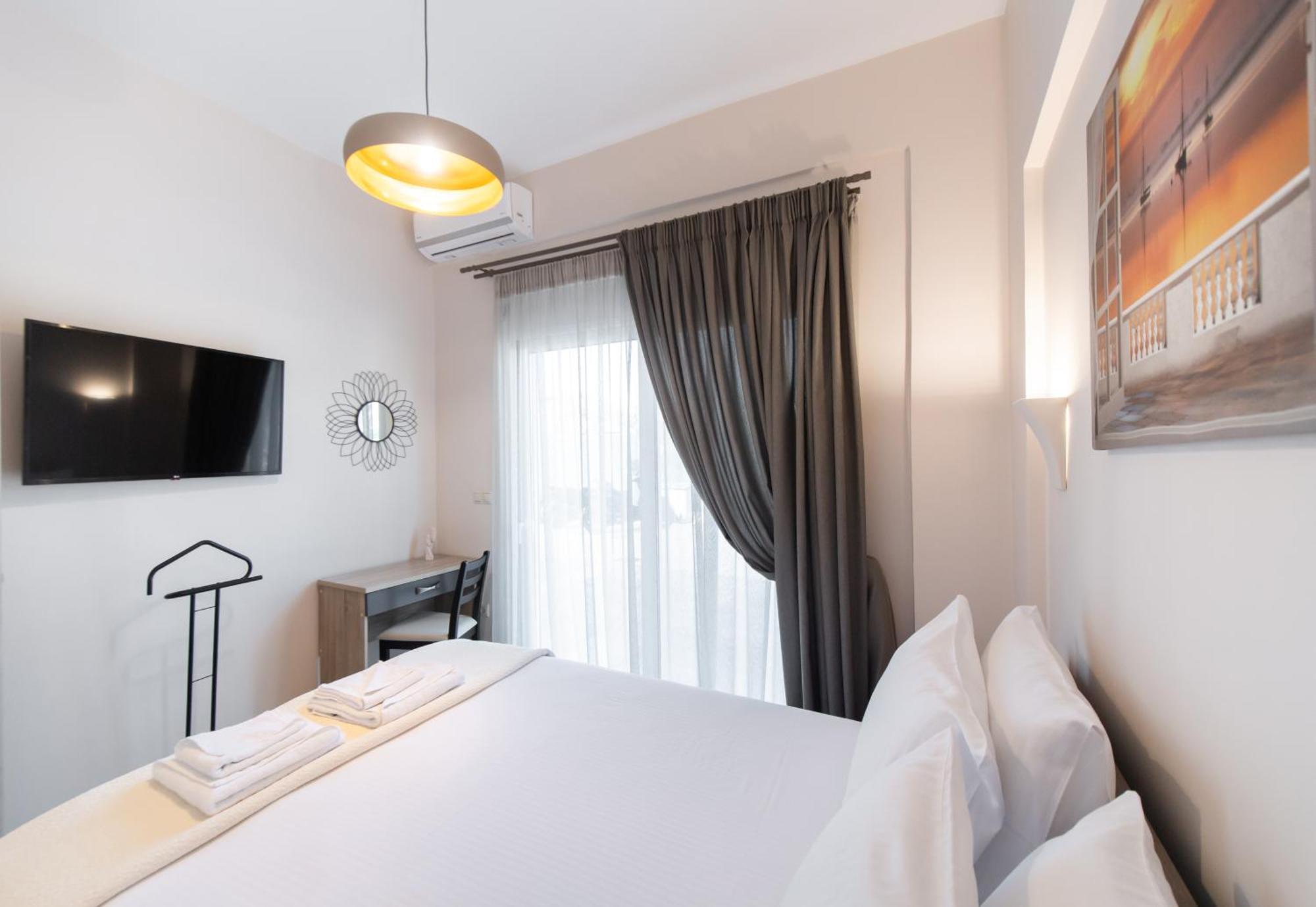 Ruellia Luxury Apartments Kalligoni ภายนอก รูปภาพ