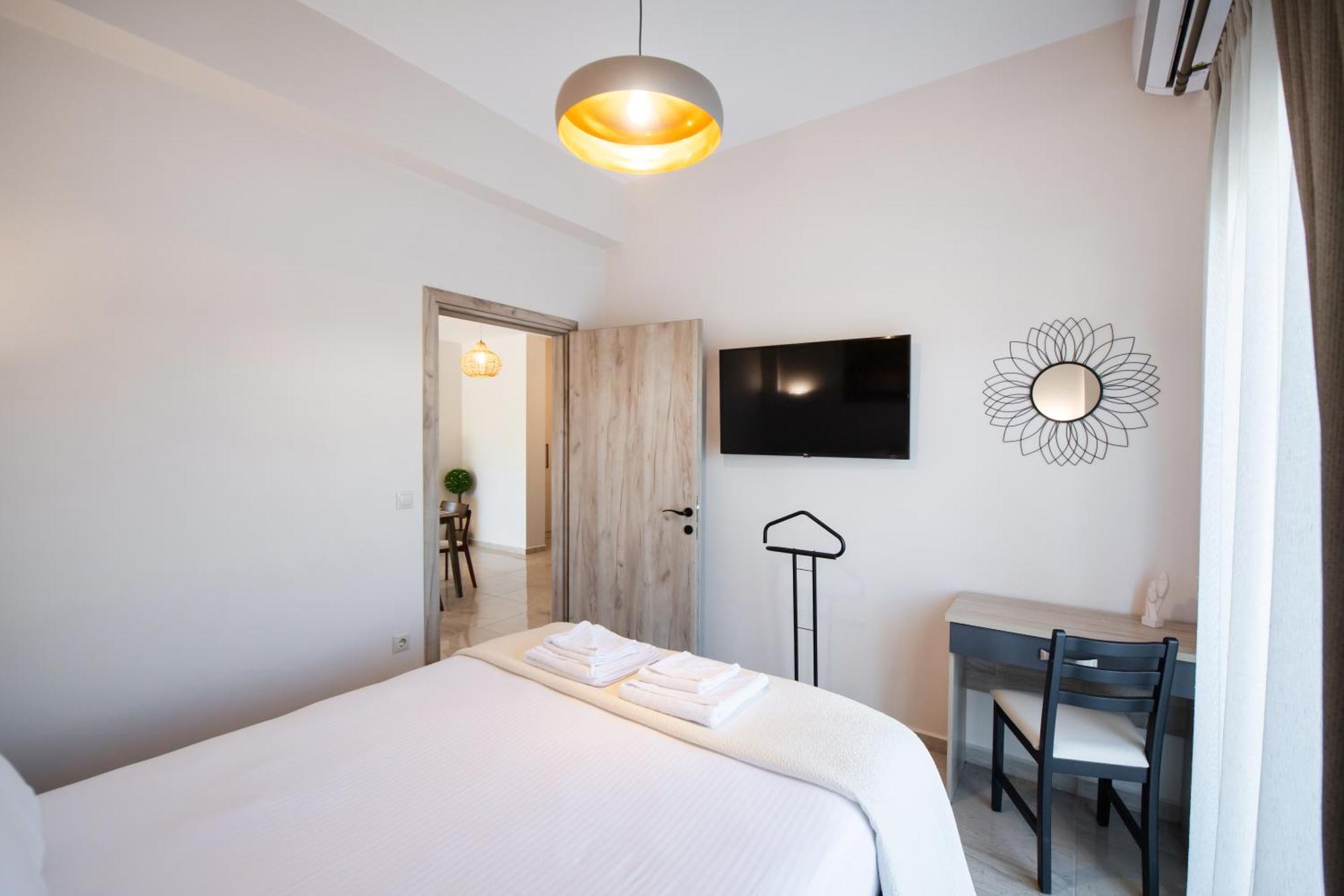 Ruellia Luxury Apartments Kalligoni ภายนอก รูปภาพ
