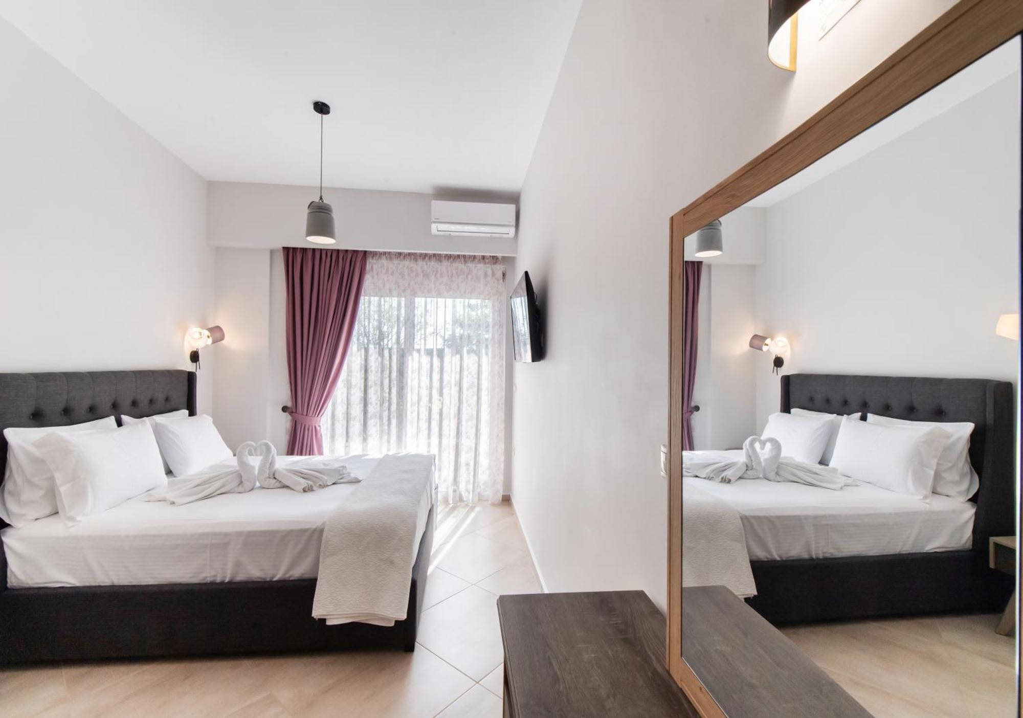 Ruellia Luxury Apartments Kalligoni ภายนอก รูปภาพ